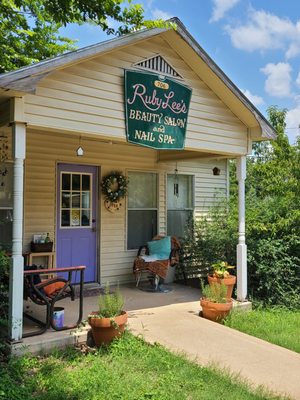 Ruby Lee's Beauty Salon