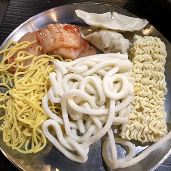 Shabuya - Kimchi chicken dumpling and three different types of noodles - Hot Pot Near Me - Concord, California