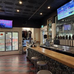 Bomber Brewing - Bar area and menu board~ (June 2025)