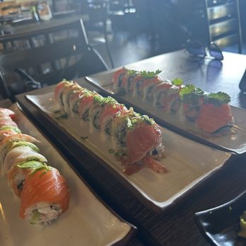 Sushi Lounge Encinitas - Tasmanian Devil Roll Albacore Special Roll Rainbow Roll - Sushi Bars Near Me - Encinitas, California Sushi Lounge Encinitas - Tasmanian Devil Roll Albacore Special Roll Rainbow Roll - Sushi Bars Near Me - Encinitas, California