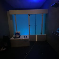 Be Still Float Studio - The tank with shower on the right-my back is to the door