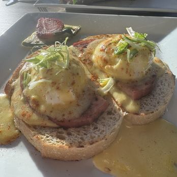 Moena Cafe Daybreak - Eggs, Benedict - Hawaiian Near Me - South Jordan, Utah Moena Cafe Daybreak - Eggs, Benedict - Hawaiian Near Me - South Jordan, Utah