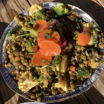 Victor's Lab - Curried lentil bowl - Food Trucks Near Me Victor's Lab - Curried lentil bowl - Food Trucks Near Me