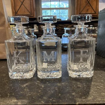 J Haas Custom Designs - Customized Whiskey Decanters - Engraving Near Me - Fort Worth, Texas