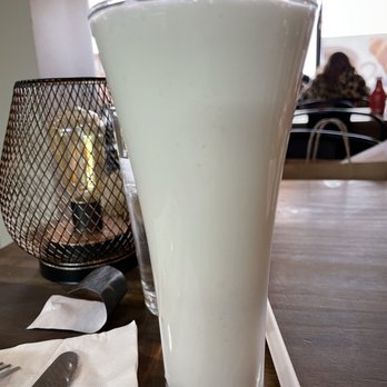 Leños Colombian Restaurant - Soursop milkshake - Colombian Near Me - Hoffman Estates, Illinois