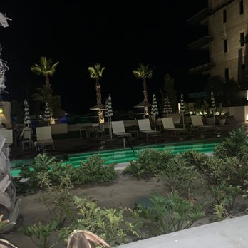 Torre Lucerna - Having A Nice Dinner And Enjoying The Night. - Hotels Near Me - Ensenada, BCN