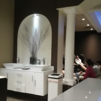 Vo's Nails - Nail Salons Near Me - Memphis, Tennessee