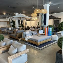Willow Creek Designs - Wide selection of outdoor patio furniture, chaise lounger and market umbrellas