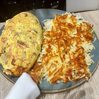 Honey Berry - Tony's omelette. HUGE!! - Pancakes Near Me - Hoffman Estates, Illinois Honey Berry - Tony's omelette. HUGE!! - Pancakes Near Me - Hoffman Estates, Illinois