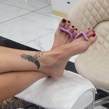 Aria Nail Lounge - Toes! - Nail Salons Near Me - Pasadena, California