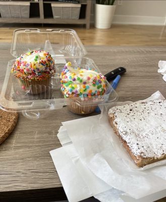 Sweet Box Bakeshop by null