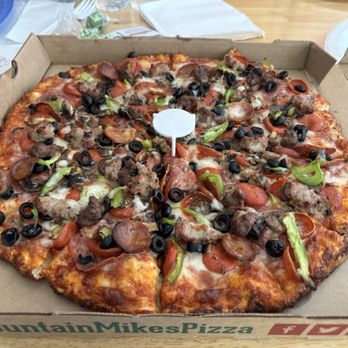 Mountain Mike's Pizza - Large Everest Pizza (no onions) - Pizza Near Me - Fremont, California