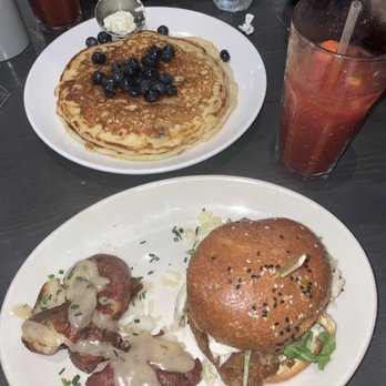 Sleepy Bee Cafe - Downtown - Bee Cake & The Queen City Bee with Roasted Red Skin Potatoes - Breakfast & Brunch Near Me - Cincinnati, Ohio Sleepy Bee Cafe - Downtown - Bee Cake & The Queen City Bee with Roasted Red Skin Potatoes - Breakfast & Brunch Near Me - Cincinnati, Ohio
