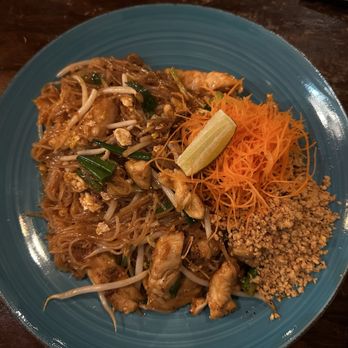 C'est Bien Thai - Pad Thai Noodle - Thai Near Me - Chicago, Illinois