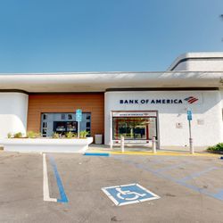 Bank of America Financial Center - Storefront