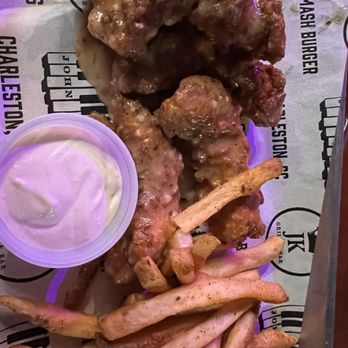 JohnKing Grill & Dueling Pianos - Chicken Tenders - American Near Me - Charleston, South Carolina
