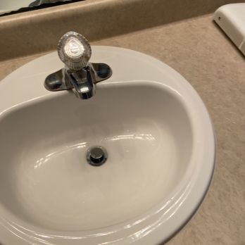 YEL Cleaning - clean sink - Office Cleaning Near Me YEL Cleaning - clean sink - Office Cleaning Near Me