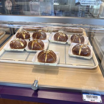 Smoking Tiger Bread Factory - Cream Cheese Garlic Bread - Cafes Near Me - Carrollton, Texas Smoking Tiger Bread Factory - Cream Cheese Garlic Bread - Cafes Near Me - Carrollton, Texas