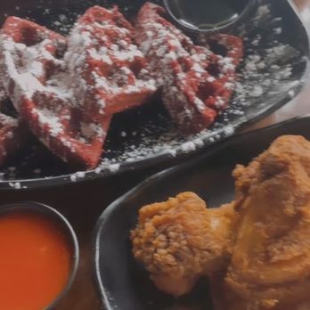 Boogalou - Red velvet chicken & waffles - American Near Me - Atlanta, Georgia Boogalou - Red velvet chicken & waffles - American Near Me - Atlanta, Georgia
