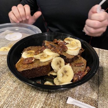 Robust Coffee Lounge - Banana Bread French Toast - Breakfast & Brunch Near Me - Chicago, Illinois