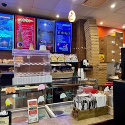 Retro Deli & Tavern