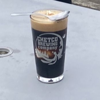 Chetco Brewing Company - BEER FLOAT! - Breweries Near Me - Brookings, Oregon