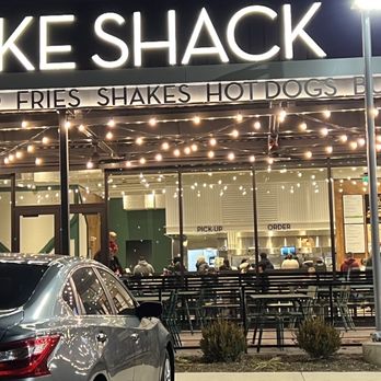 Shake Shack Menlo Park - Outside - Burgers Near Me - Edison, New Jersey Shake Shack Menlo Park - Outside - Burgers Near Me - Edison, New Jersey