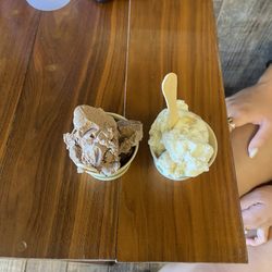 Cones On Kihei - Chocolate Mac nut and Mac nut crunch