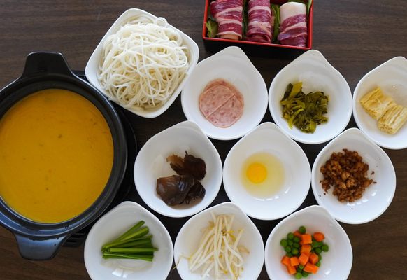 Yunnan Style Rice Noodle by null