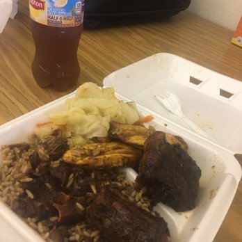 MP Island Cafe - Oxtail dinner - Soul Food Near Me - Norfolk, Virginia