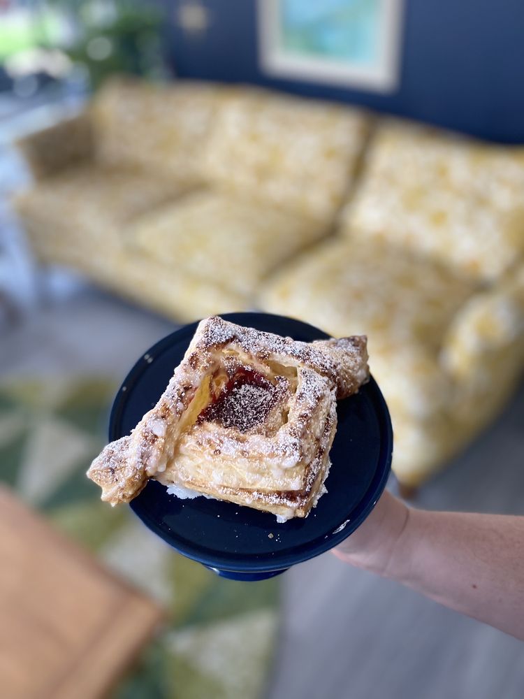 BEE’S BAKERY CAFE 87 Photos & 76 Reviews 40250 Junction Dr