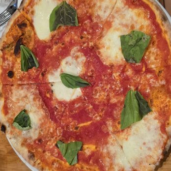 Mister O1 Extraordinary Pizza Melbourne - Margarita - Pizza Near Me - Melbourne, Florida