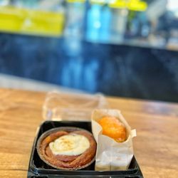 Cinnamon Roll & Donut Holes | IG @moniquedao