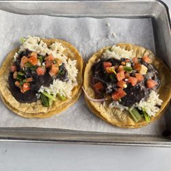 el Barrio tacos & tequila - Veggie tacos