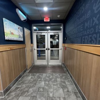 Culver's - Front door - Burgers Near Me - Apopka, Florida Culver's - Front door - Burgers Near Me - Apopka, Florida