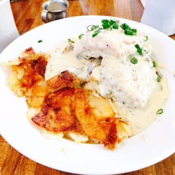 Iron Rooster - Biscuits and gravy - American Near Me - Baltimore, Maryland Iron Rooster - Biscuits and gravy - American Near Me - Baltimore, Maryland