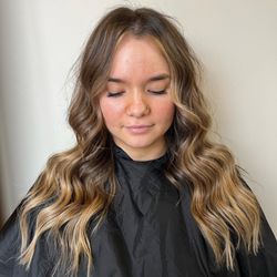 Salon 618 North
