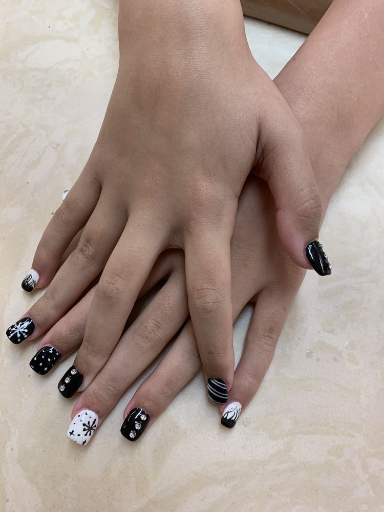 ANNIE’S FANCY NAILS Updated September 2024 11 Photos & 11 Reviews