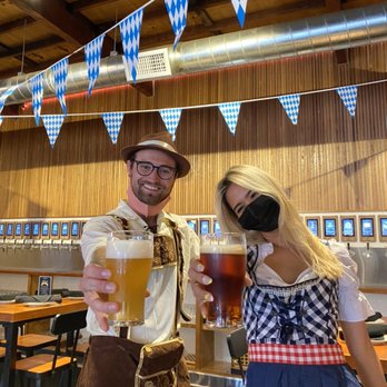 Beach & Brew - Put on your Dirndl or Lederhosen and come down to Beach and Brew for Oktoberfest! Special Menu Wed - Sun between 5 pm - 9 pm - Bars Near Me - Venice, California Beach & Brew - Put on your Dirndl or Lederhosen and come down to Beach and Brew for Oktoberfest! Special Menu Wed - Sun between 5 pm - 9 pm - Bars Near Me - Venice, California