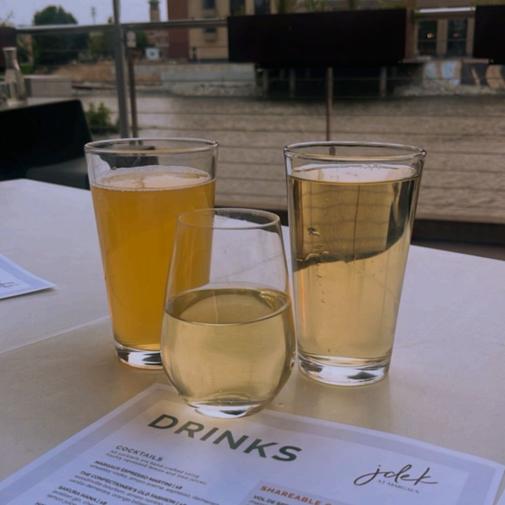 Rotating N/A beer, Sauv Blanc, Cider