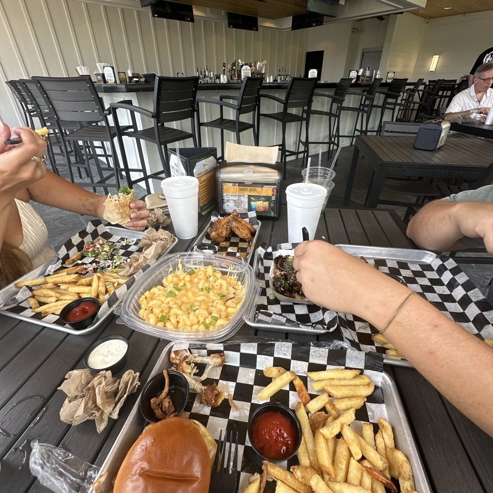 The Yardery - Mac and cheese wings fries - Bars Near Me - Mount Dora, Florida The Yardery - Mac and cheese wings fries - Bars Near Me - Mount Dora, Florida