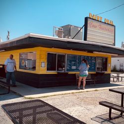 Dairy Deal - Exterior of restaurant