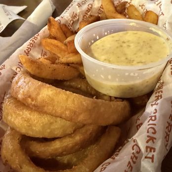 Cherry Cricket - Littleton - Fries and Onion Rings - New American Near Me - Littleton, Colorado Cherry Cricket - Littleton - Fries and Onion Rings - New American Near Me - Littleton, Colorado