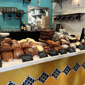 Crumbs and Flakes Bakery - Pastries - Bakeries Near Me - Alhambra, California