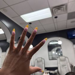 Kb Nails - Less than an hour