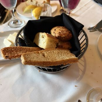 Mastro's Ocean Club - Steakhouses Near Me - Boston, Massachusetts