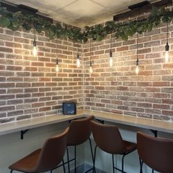 Ellipse Coffee & Crepes - Bar seating area