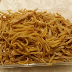 Sunrise Chinese Take Away - This is Chicken Chow Mein, I didn't particularly care for it. To me it tasted like it could have came out of a can.