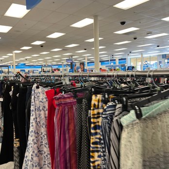 Ross Dress for Less - Department Stores Near Me - Novato, California