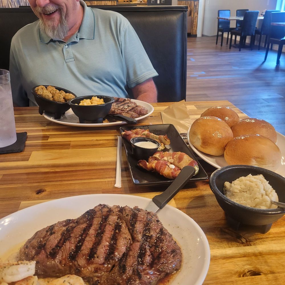 Uncle B's Grill Logo